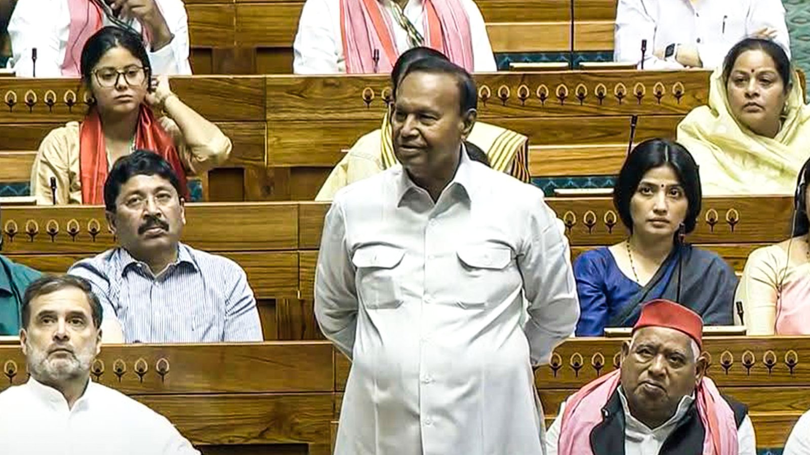 நாடாளுமன்றத்தில் காரசாரம்! முதல்வர் ஸ்டாலினை கிண்டலடித்த சபாநாயகர் ஓம் பிர்லா?