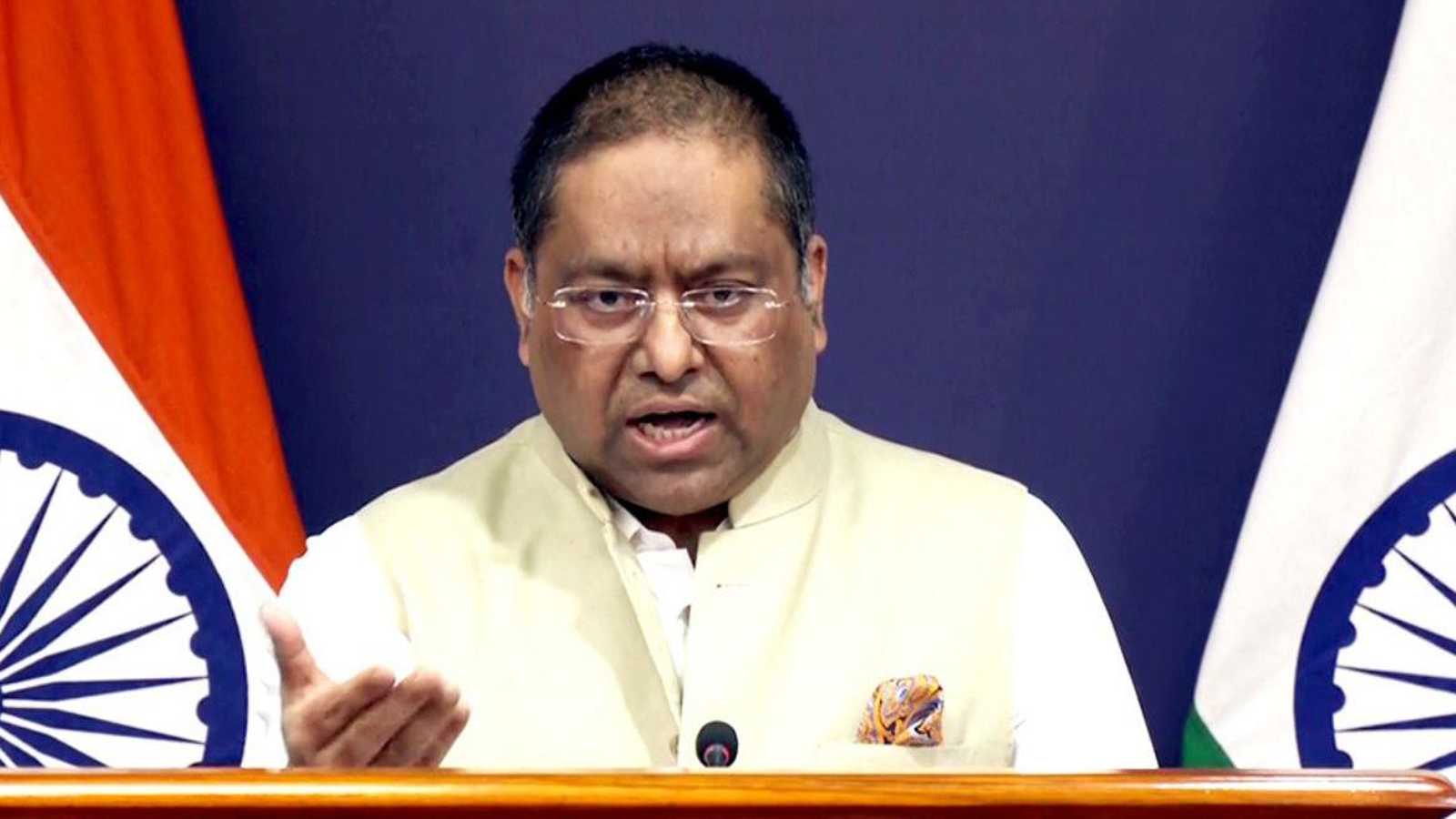 இஸ்ரேல் - லெபனான் இடையே 10 நாள் போர்நிறுத்தம்: "அமைதிக்கான ஒவ்வொரு அடியையும் வரவேற்போம்" - இந்திய வெளியுறவு அமைச்சகம் நெகிழ்ச்சி!