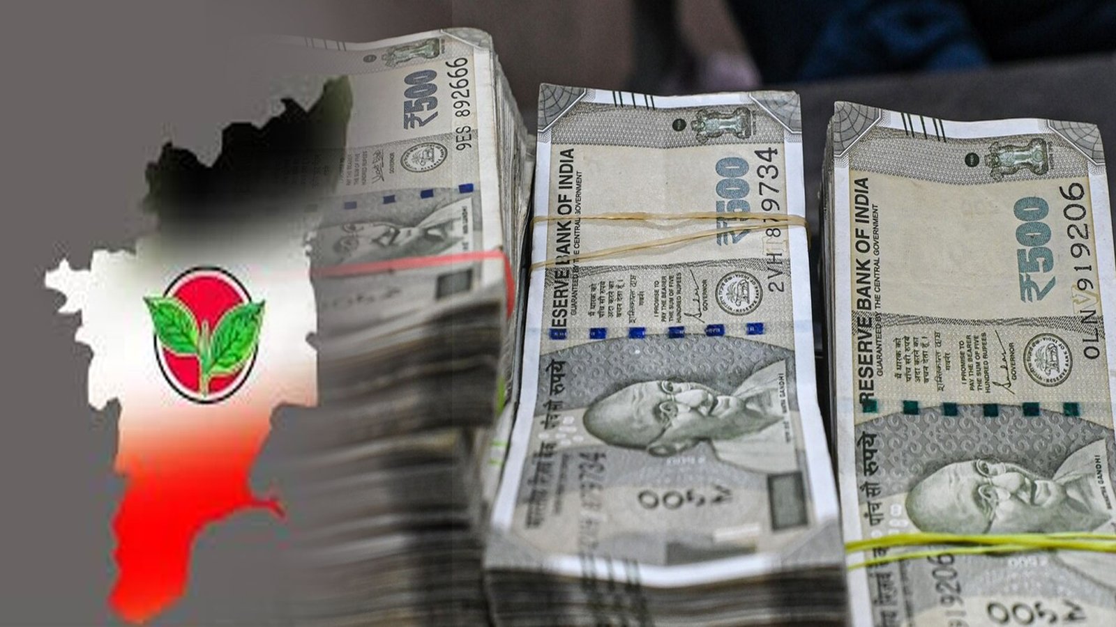 ராமநாதபுரம்: ரூ.10,000 மதிப்பிலான மாதிரி கூப்பன்கள் விநியோகம்? அதிமுக - தவெக தொண்டர்களிடையே கடும் வாக்குவாதம் - கூப்பன்களைப் பறித்து போலீசில் ஒப்படைப்பு!