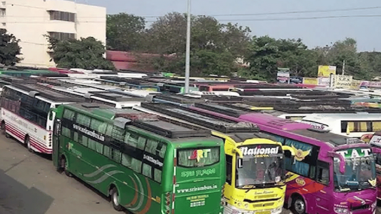 ஆம்னி பேருந்துகளில் அதிக கட்டணம் வசூலித்தால் கடும் நடவடிக்கை: போக்குவரத்துத் துறை எச்சரிக்கை!