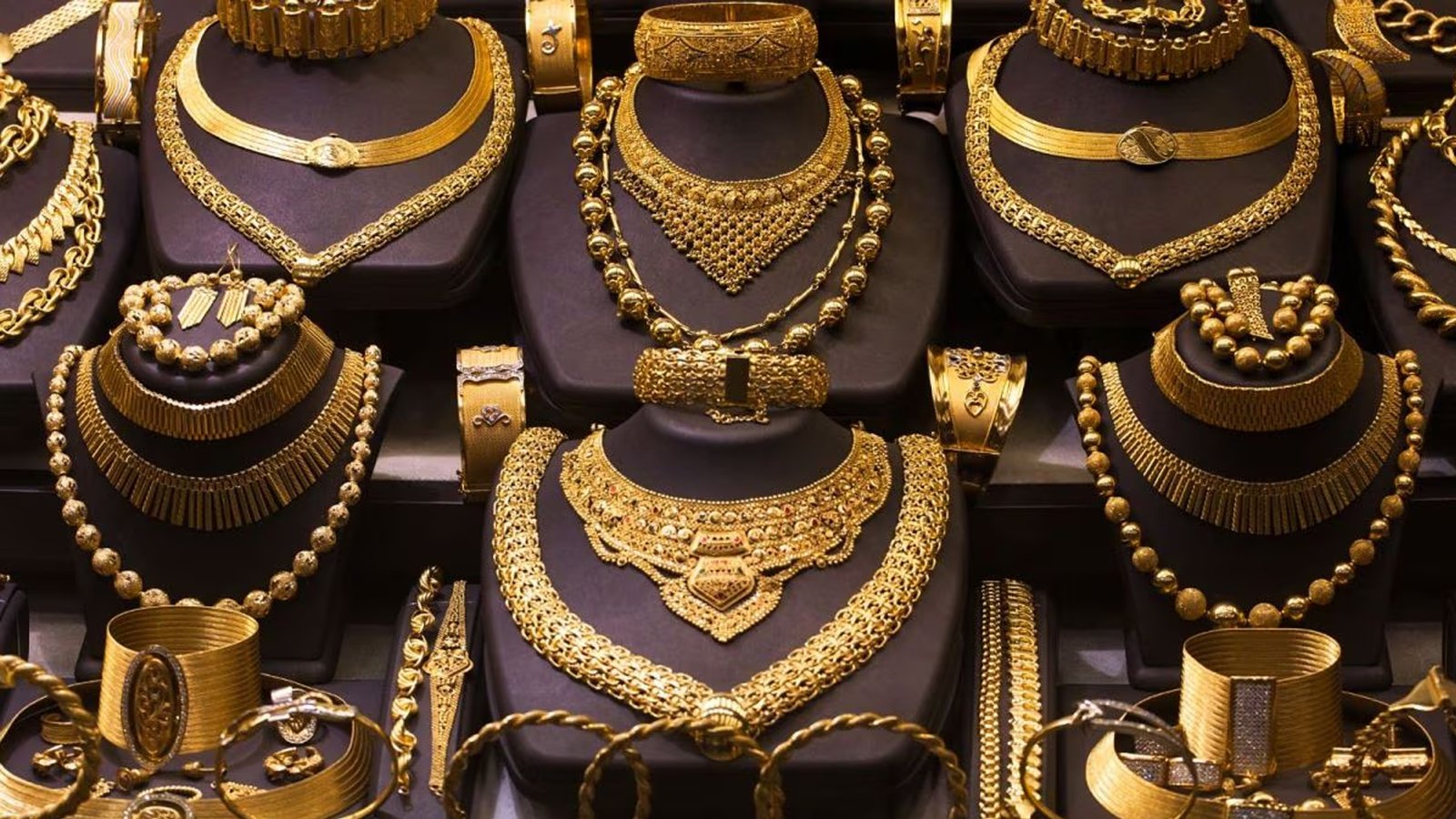 சென்னையில் தங்கம் விலை அதிரடியாக உயர்வு - சவரன் ரூ. 1,13,600-க்கு விற்பனை!