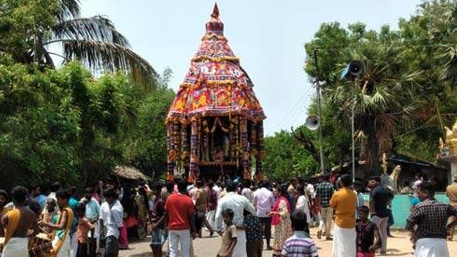 விவசாயம் செழிக்க வேண்டி பக்திப் பரவசம்: அரியலூர் அருகே சிறுகடம்பூர் செல்லியம்மன் கோயில் தேரோட்டம் கோலாகலம்!