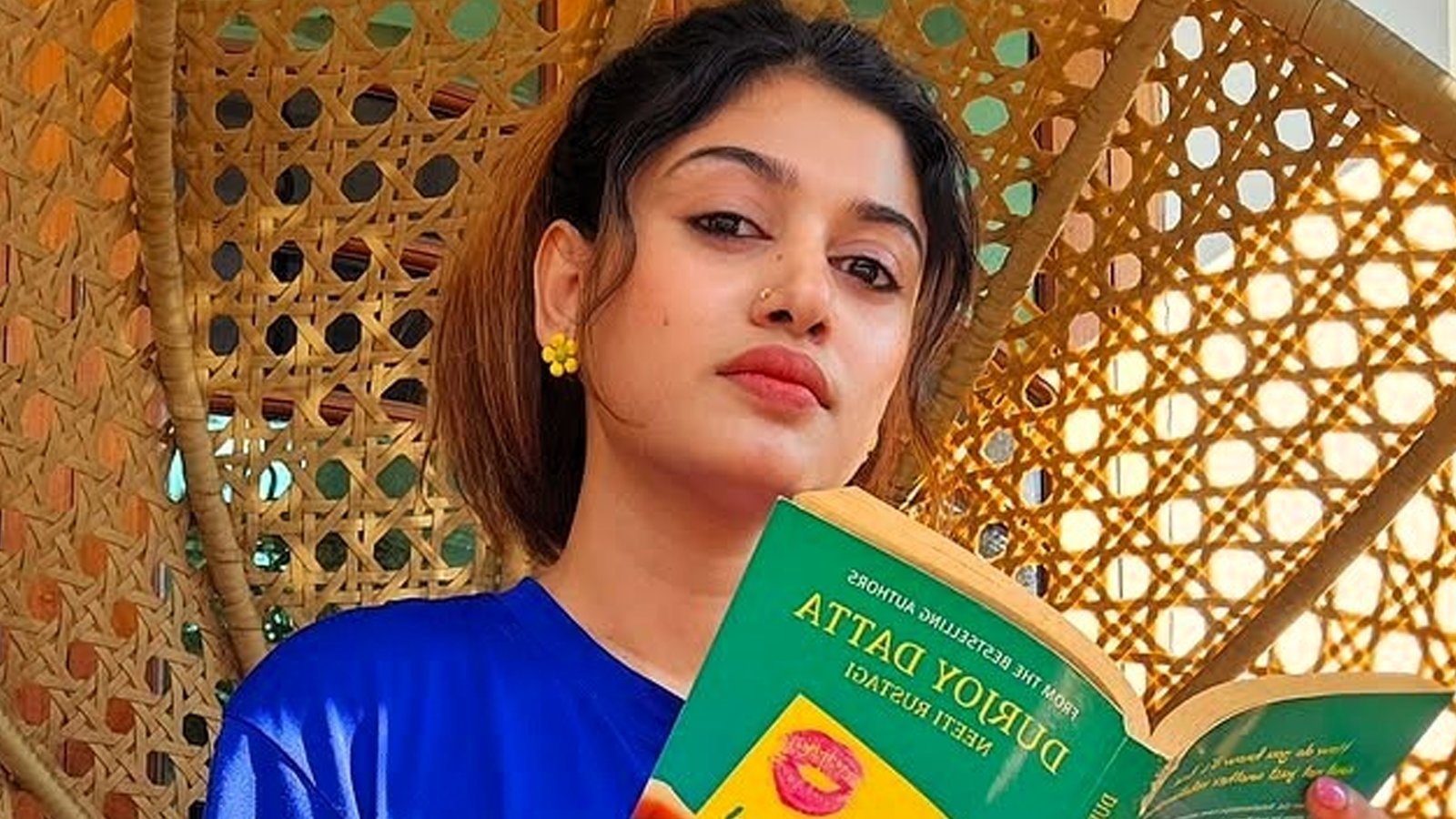 "ரூட் மாபியாவை அம்பலப்படுத்த வேண்டும்!" - விஜய் மேலாளரின் நிறுவனம் மீது நடிகை ஓவியா பகீர் புகார்!