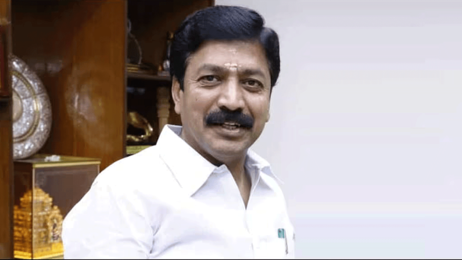 "ராஜினாமா வதந்திகளுக்கு முற்றுப்புள்ளி!" - மயிலம் தொகுதி மக்களுக்கு நன்றி தெரிவித்து அதிமுக சி.வி.சண்முகம் உருக்கமான பேச்சு!