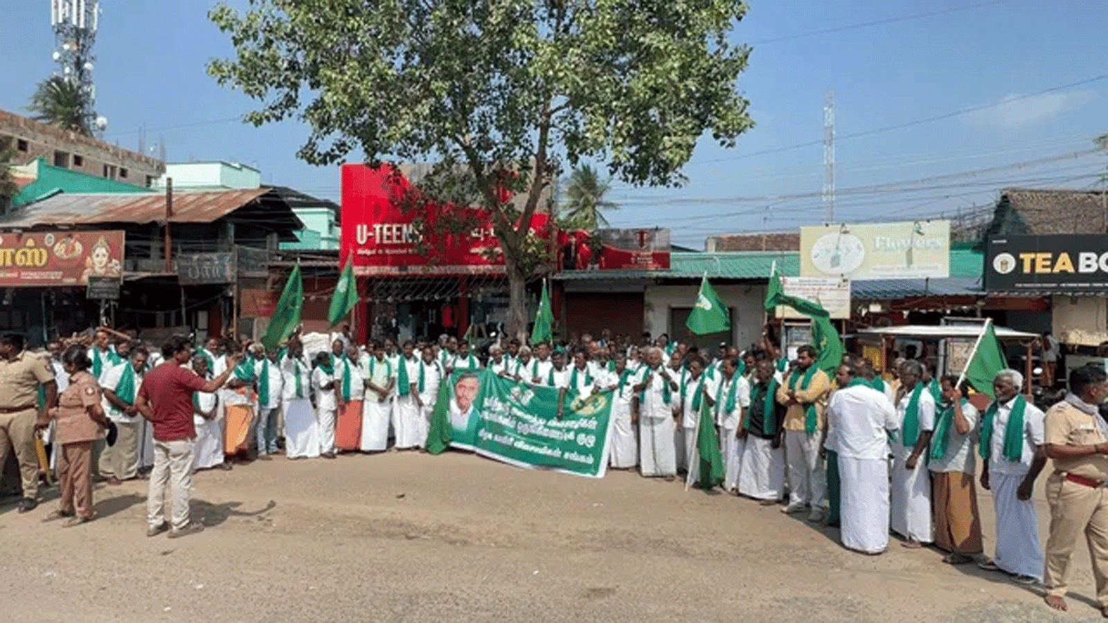 மேகதாதுவில் அணை கட்டும் கர்நாடகாவுக்குக் கடும் எதிர்ப்பு! தஞ்சையில் பி.ஆர்.பாண்டியன் தலைமையில் விவசாயிகள் திரண்டு முழக்கம்! மேகதாதுவை முற்றுகையிடப் பயணம்!