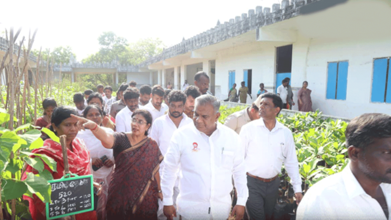 செங்கல்பட்டில் மெகா குடிநீர் திட்டம்! திருப்போரூர், திருக்கழுக்குன்றம் பகுதிகளில் கட்டப்பட்டு வரும் புதிய நீர்த்தேக்கப் பணிகளை நேரில் ஆய்வு செய்தார் அமைச்சர் N. ஆனந்த்!