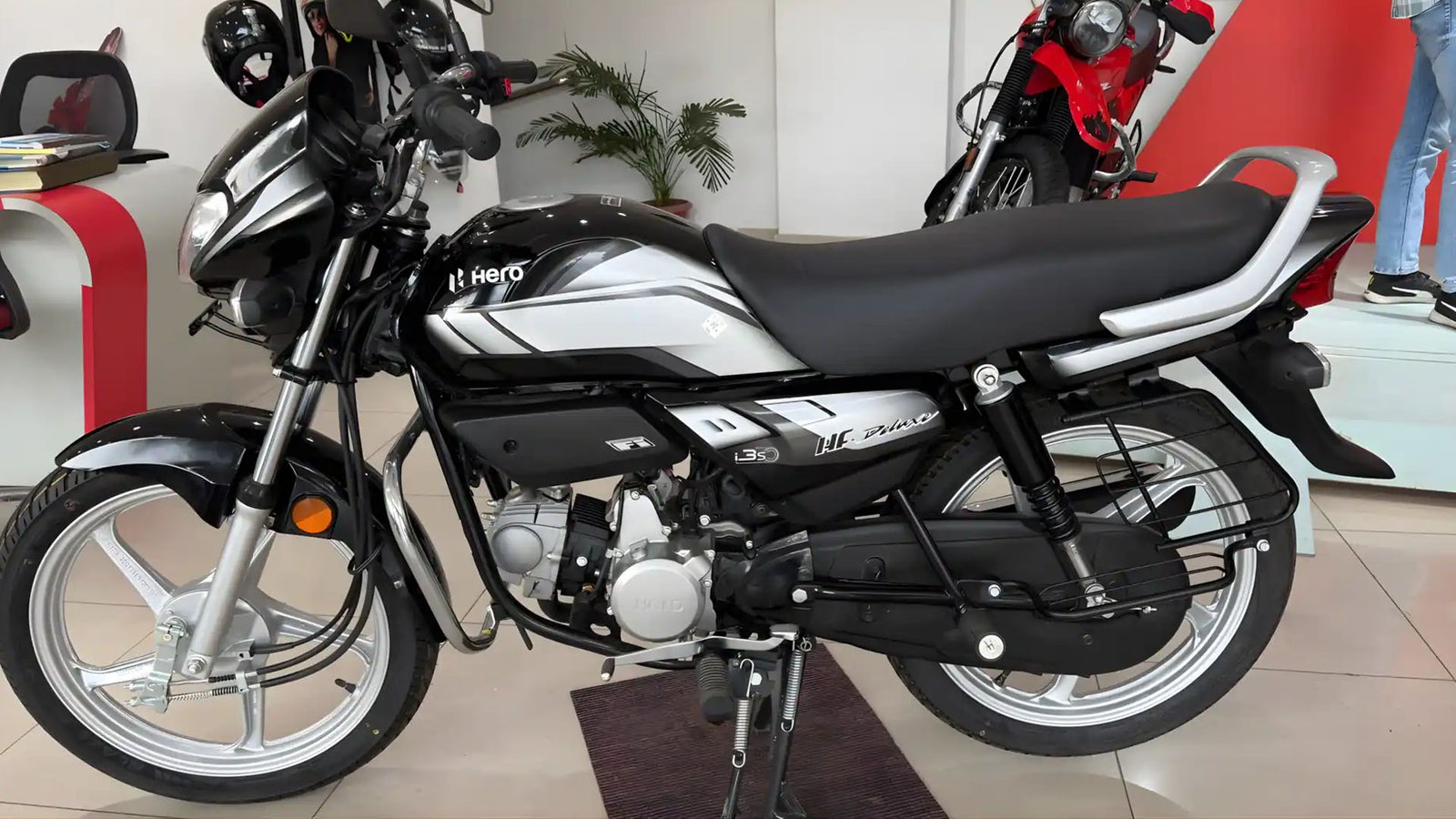ஹீரோ மோட்டோகார்ப் நிறுவனத்தின் 'ஃபிளக்ஸ்-ஃப்யூல்' பைக்குகளுக்கு ரூ.4,000 வரை அதிரடிச் சலுகை!