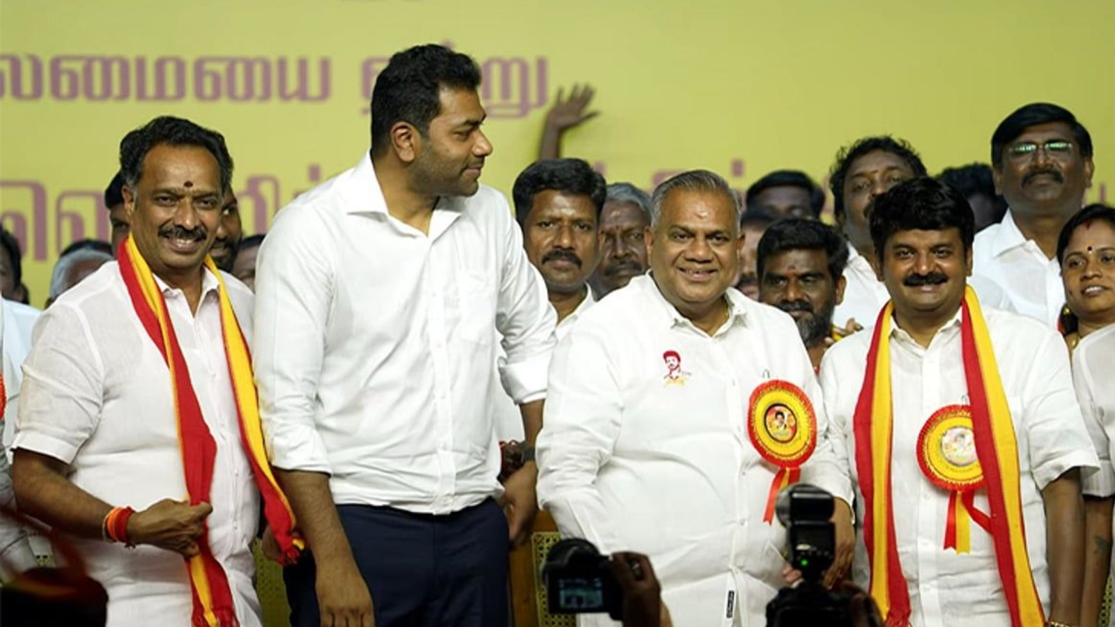 "குதிரை பேரமா? அப்படின்னா என்ன? சிலபஸில் தேடிக்கொண்டிருக்கிறோம்" – அமைச்சர் செங்கோட்டையன் பதில்!