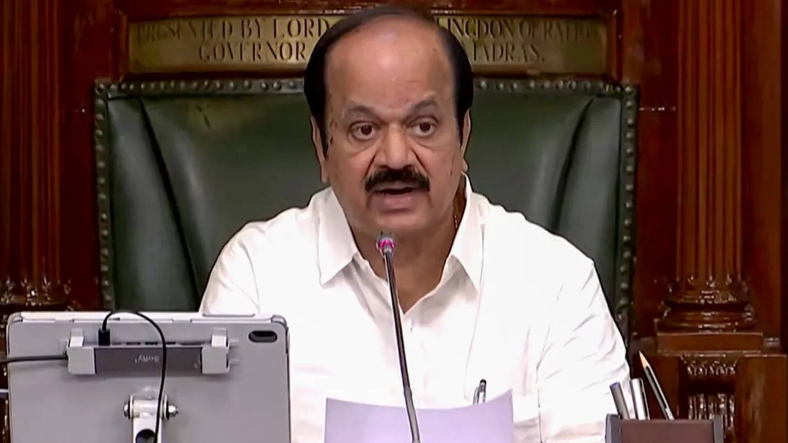 “சில உறுப்பினர்கள் பெயரை நான் குறிப்பிட விரும்பவில்லை” விதி 55, 56 குறித்து சபாநாயகர் ஜே.சி.டி. பிரபாகர் அதிரடி