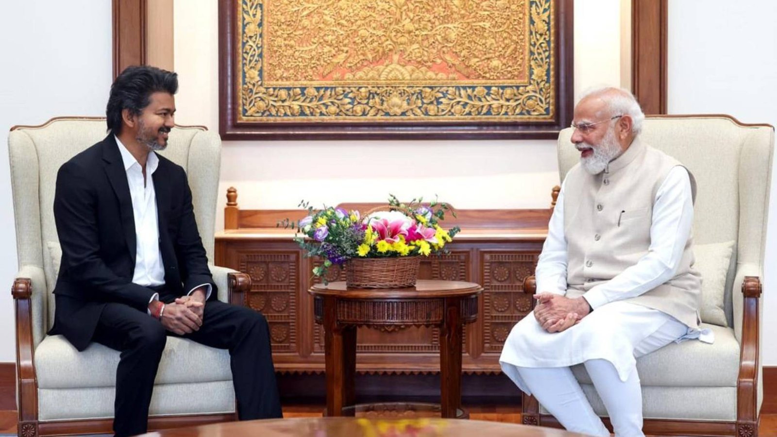வலிமையான இந்தியாவை உருவாக்குவதில் அர்ப்பணிப்புடன் செயல்படும் பிரதமர் மோடி: முதல்-அமைச்சர் விஜய் வாழ்த்து