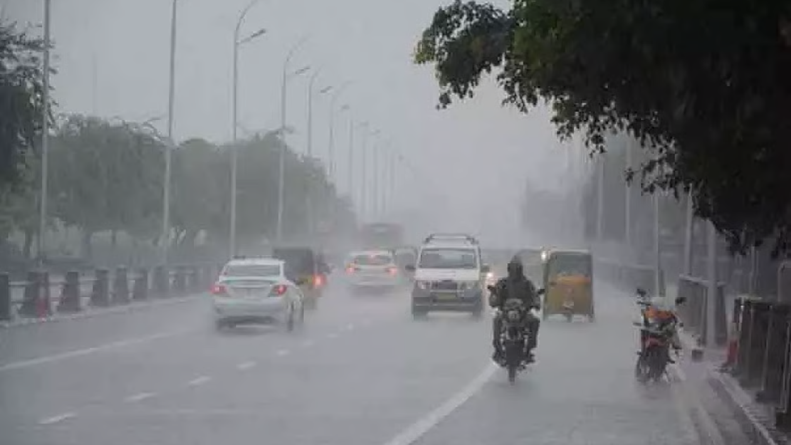 தமிழகத்தில் இயல்பைவிட 60% கூடுதல் மழை பெய்யும்! வானிலை ஆய்வு மையம் தகவல்.