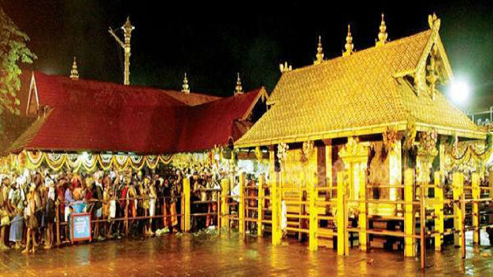 சபரிமலை அய்யப்பன் கோவிலுக்கு தமிழக பக்தர்கள் வழங்கிய தங்க கிரீடம் மாயம் 2012-ல் காணிக்கையாக வழங்கப்பட்ட 55.72 சவரன் கிரீடம் குறித்து பரபரப்பு!