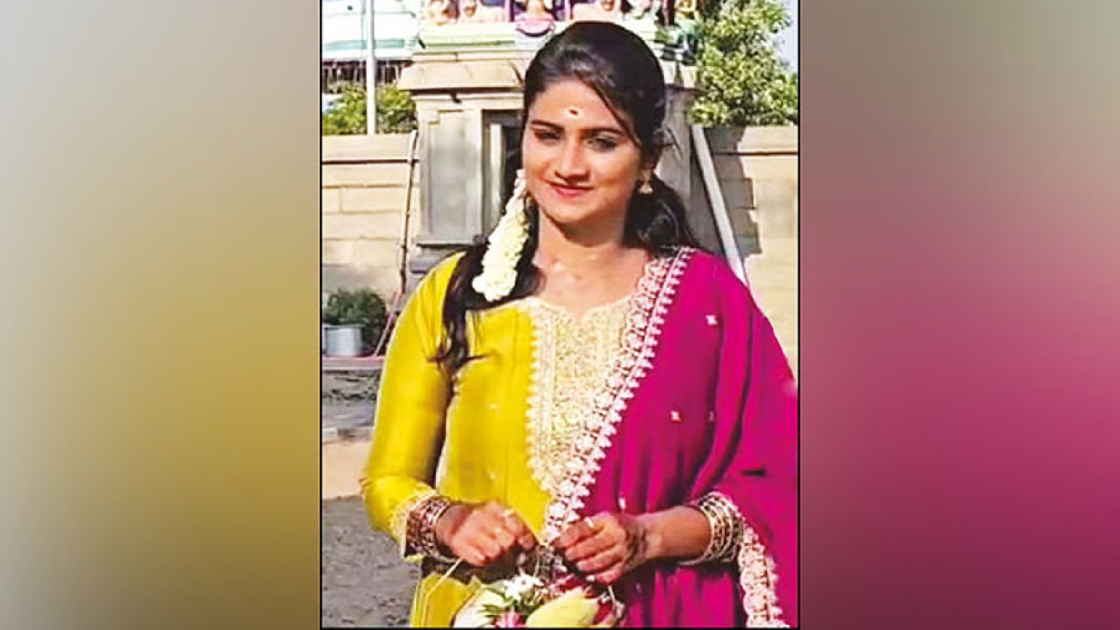 தூத்துக்குடி: கோவிலில் ‘ரீல்ஸ்’ எடுத்த தவெக பெண் நிர்வாகி மீது புகார்