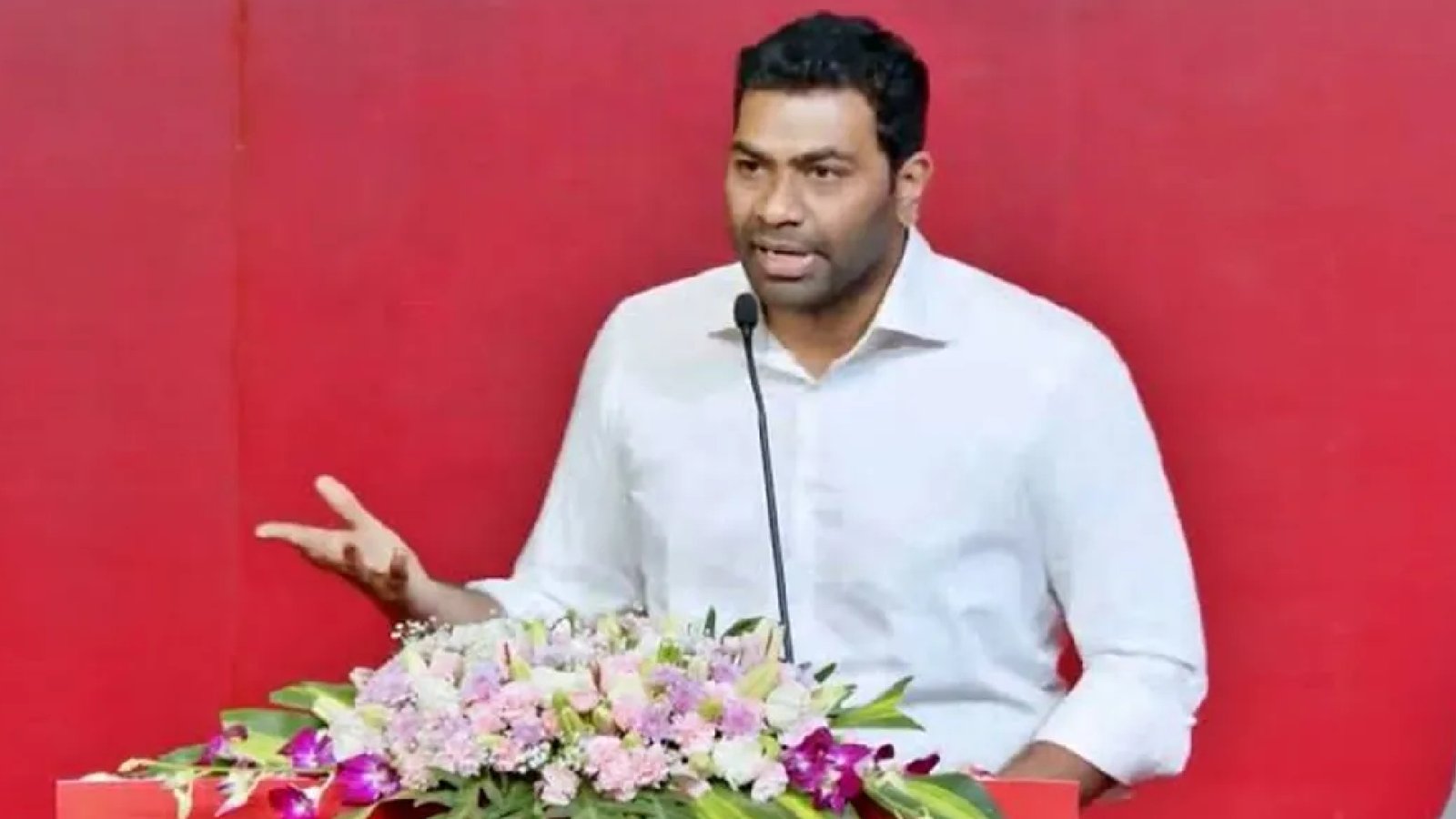 எஸ்.ஐ.ஆர். (SIR) நாடகத்தை திமுகவும் பத்திரிகைகளும் அரங்கேற்றுகின்றன! ஆதவ் அர்ஜுனா கடும் குற்றச்சாட்டு