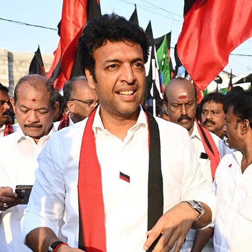 சென்னையில் திமுக வேட்பாளர் கார்த்திக் மோகனுக்கு உற்சாக வரவேற்பு!