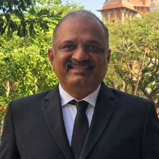 31 ஆண்டுகால சட்டப் போராட்டத்திற்குப் பிறகு வழக்கறிஞரானார் பேரறிவாளன்: சென்னை உயர்நீதிமன்றத்தில் நெகிழ்ச்சியான தருணம்!