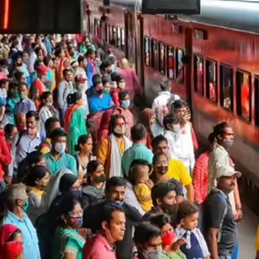 ரயில்களில் புகைப்பிடித்தால் கடும் நடவடிக்கை: சென்னை சென்ட்ரலில் ஒரே நாளில் 219 பேருக்கு அபராதம் - ரயில்வே அதிரடி!