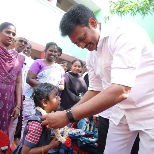 அரசுப் பள்ளிகள் மீது திரும்பிய மக்கள் கவனம்: மாணவர் சேர்க்கை 1 லட்சத்தைக் கடந்து சாதனை - கல்வித்துறை உற்சாகம்!