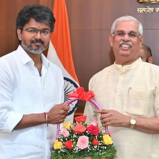 தமிழகத்தின் 14-வது முதலமைச்சராக விஜய் பதவியேற்பு: முதல் 3 அதிரடி கையெழுத்துக்கள் இவைதான்!