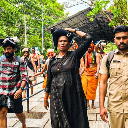 "இறைவன் அழைத்தால் எதுவும் தடையாக இருக்காது" - சபரிமலை ஐயப்ப சுவாமி கோவிலில் தரிசனம், ஆன்மீக அனுபவம் பகிர்வு!