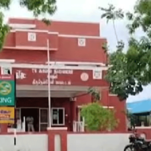 நெல்லை ராமையன்பட்டி அவுட்போஸ்ட் மீது பெட்ரோல் குண்டு வீச்சு: பழிவாங்கத் துணிந்த 3 ‘சிறார்கள்’ தச்சநல்லூர் காவல் நிலையத்தில் சரண்!