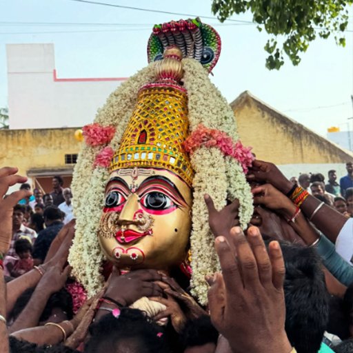 பக்தி வெள்ளத்தில் போளூர்: கீழ்ப்பட்டு ஸ்ரீ கெங்கையம்மன் ஆலய சிரசு திருவிழா கோலாகலம்! திரண்ட ஆயிரக்கணக்கான பக்தர்கள்!