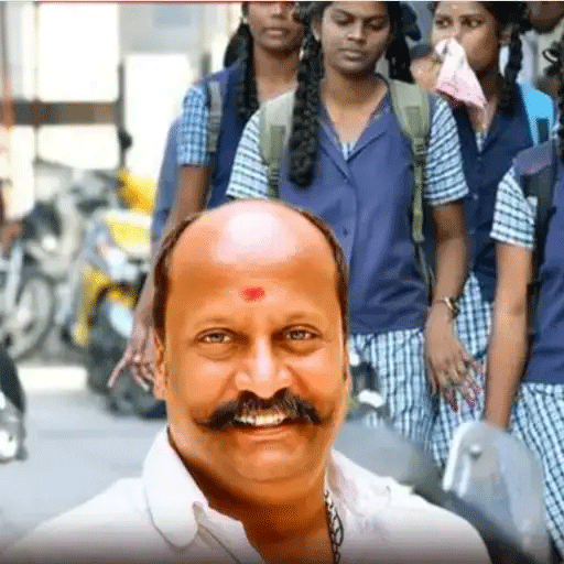 மாணவர்களுக்கு குட் நியூஸ்: "அரசு பேருந்துகளில் கட்டணமின்றி இலவசமாகப் பயணிக்கலாம்!" - ஜூன் 4-ல் பள்ளிகள் திறக்கப்படும் நிலையில் போக்குவரத்துத் துறை அமைச்சர் விஜய் தமிழன் பார்த்திபன் அதிரடி அறிவிப்பு!