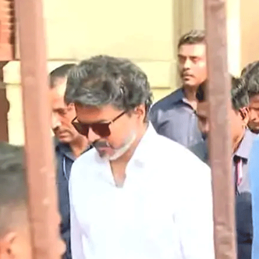 திருச்சியில் இன்று முதலமைச்சர் விஜய் பிரம்மாண்ட பொதுக்கூட்டம்! வாக்காளர்களுக்கு நன்றி தெரிவிக்கத் தனி விமானத்தில் வருகை – க்யூ ஆர் கோடு நுழைவுச்சீட்டுடன் 5,000 பேருக்கு மட்டுமே அனுமதி!