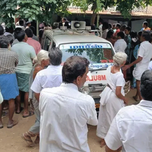 பழனி அருகே கொடூரம்: தலையில் கல்லைப் போட்டுப் பெண் அடித்துக் கொலை! முட்புதரிலிருந்து காளீஸ்வரியின் சடலத்தை மீட்டுப் போலீஸார் தீவிர விசாரணை!