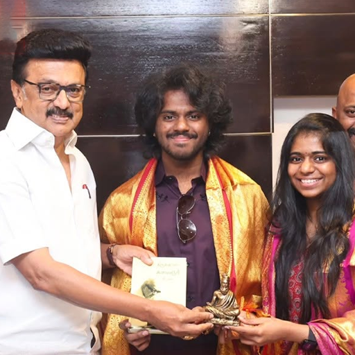 முதலமைச்சர் மு.க. ஸ்டாலினைச் சந்தித்த இளம் இசை மேதை லிடியன் நாதஸ்வரம்!