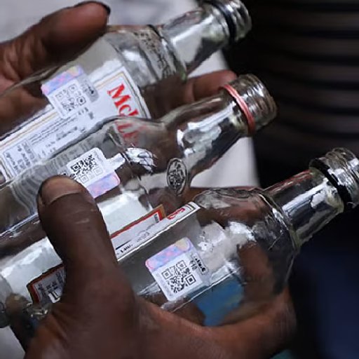 டாஸ்மாக்கில் இன்று முதல் காலி மதுபாட்டில்களை வாங்க மாட்டோம்: வியாபாரிகள் சங்கம் அறிவிப்பு