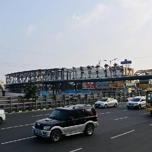 கிளாம்பாக்கம் ரயில் - பேருந்து நிலையத்தை இணைக்கும் ஆகாய நடைபாதை பணிகள் தீவிரம்!