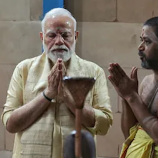 அரசுப் பொறுப்பில் 25 ஆண்டுகள் நிறைவு; டெல்லி விநாயகர் கோயிலில் பிரதமர் மோடி வழிபாடு