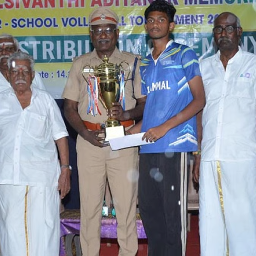 சிவந்தி ஆதித்தனார் 91-வது பிறந்த நாள்: கைப்பந்து போட்டிகளில் வென்ற மாணவர்களுக்குப் பரிசு!
